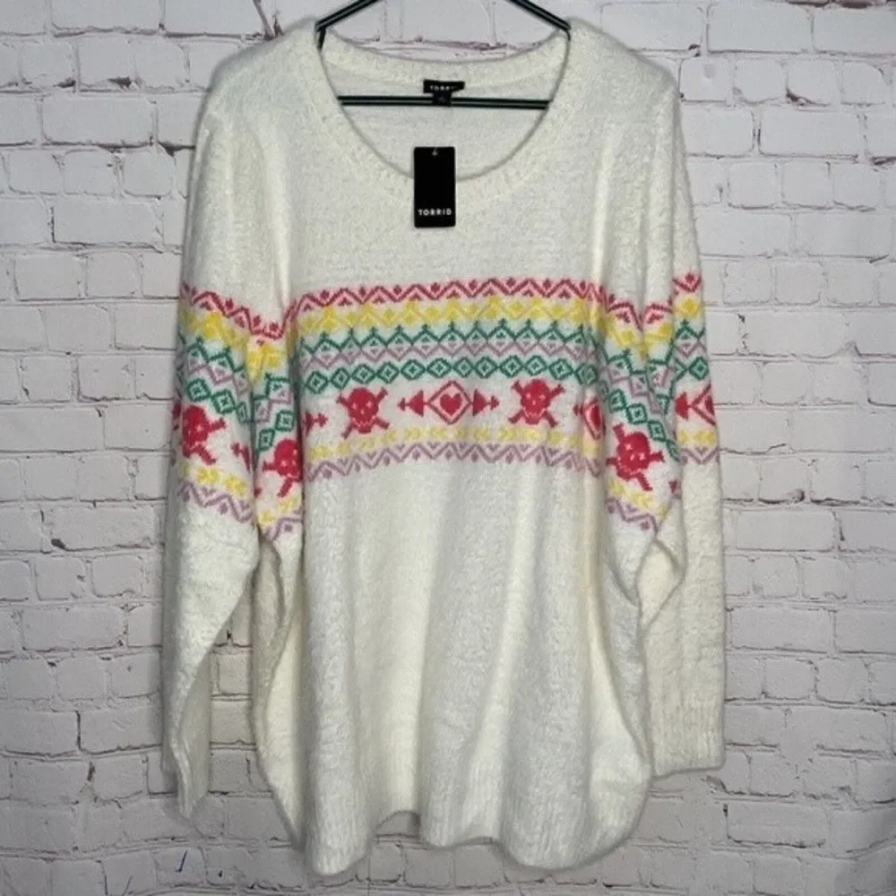 NWT Torrid Womens Tan Fuzzy Yarn Crew Fair Isle Skull Sweater Size 3X‎